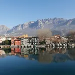 La Casa Degli Oleandri بيت للعطل *